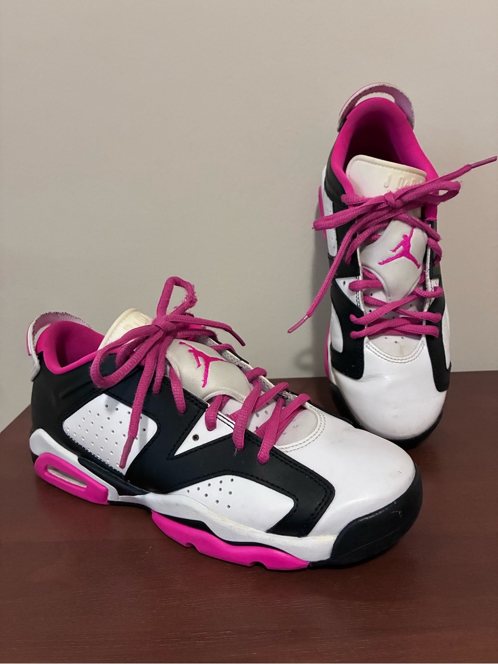 Nike Air Jordan 6 Retro Low GS 768878-061 Fierce Pink White Black Size 6.5Y